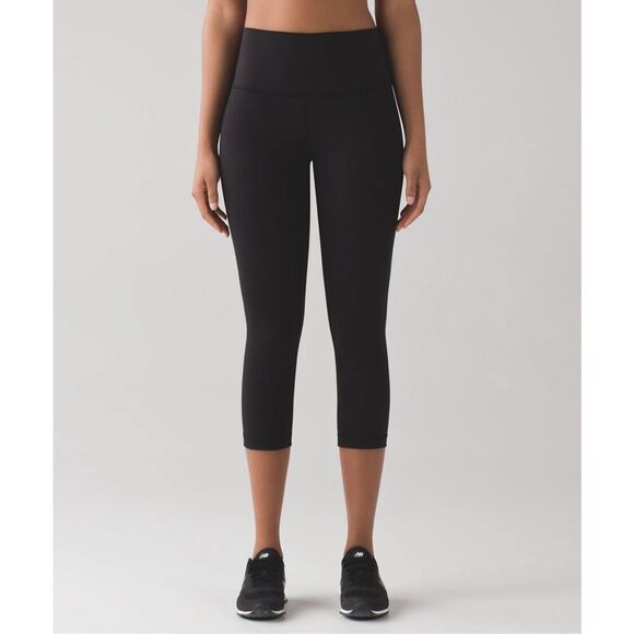 Lululemon Wunder Under Crop Full-On Luxtreme black size 6 - Picture 3 of 12